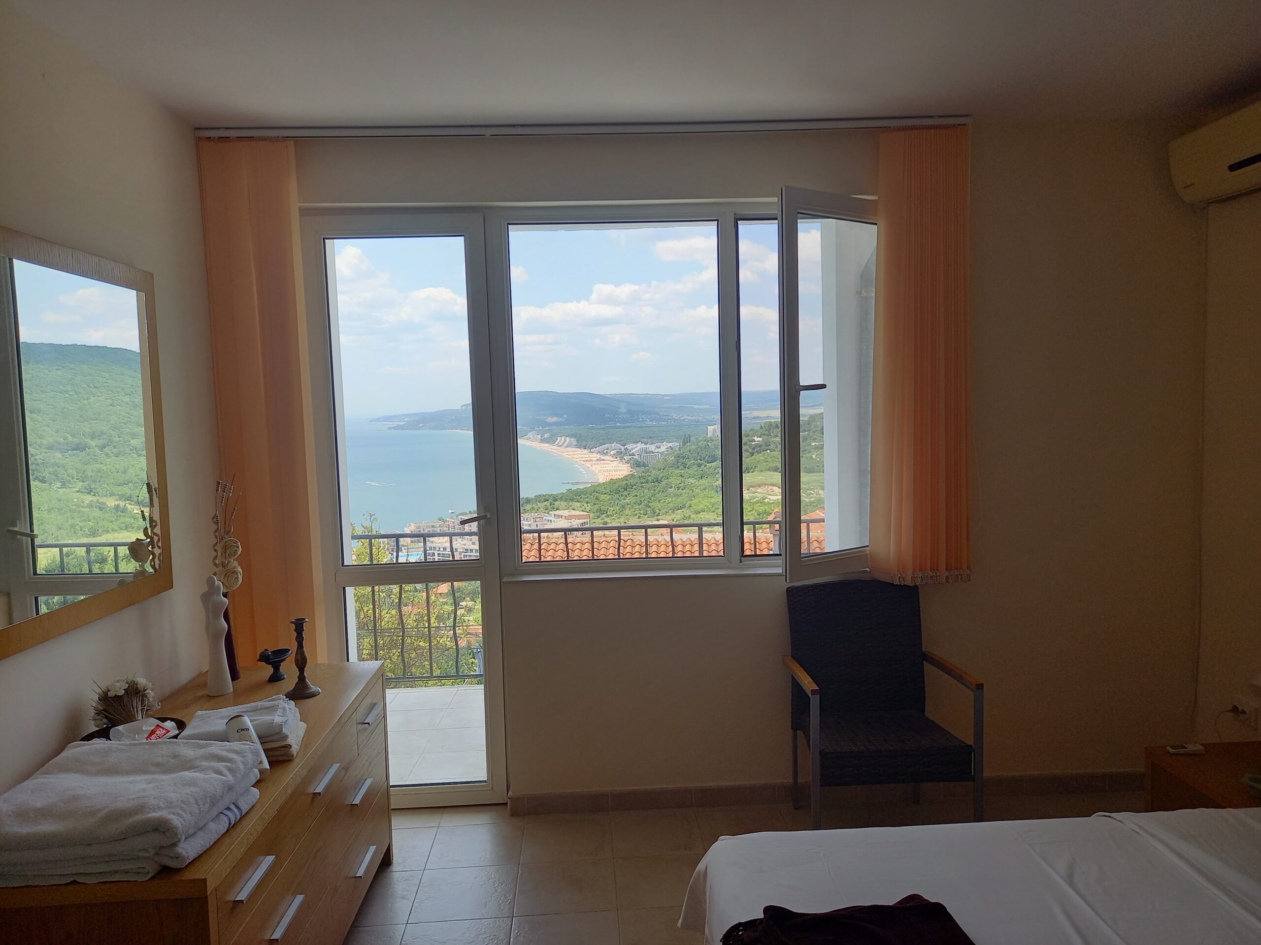 bedroom-3-view-albena-bay